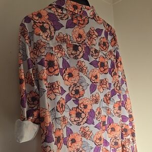 Duluth Trading Womens Gardening Floral Button-Up Shirt Vented Back. In Good Cobd